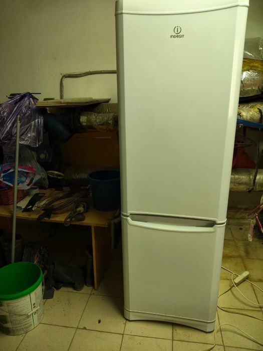 Холодильник буу,рабочии