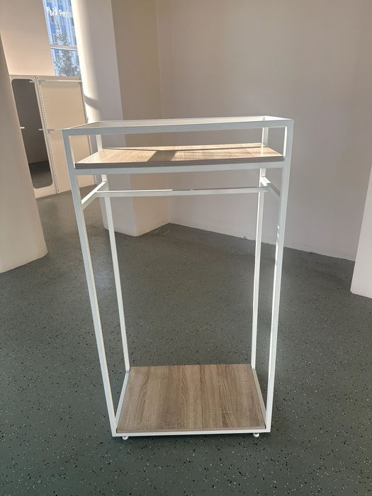 Торговое оборудование СРОЧНО