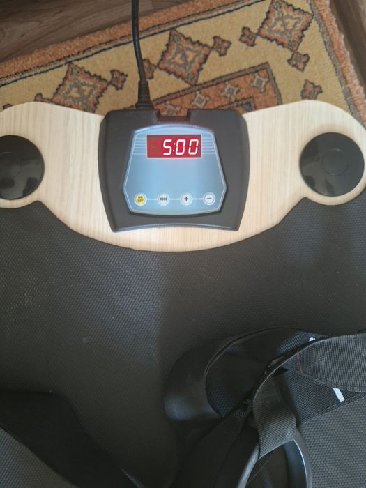 Aparat fitness cu vibrații
