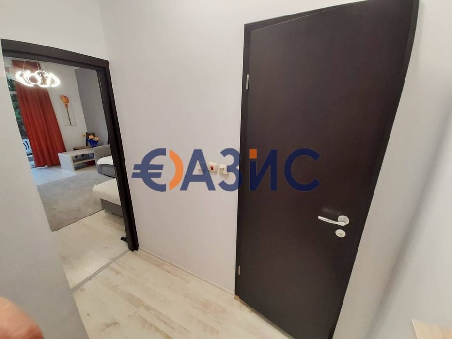 Продава се Тристаен апартамент в к.к. Слънчев бряг - 70 кв.м за 1086 €/кв.м - Снимка #9