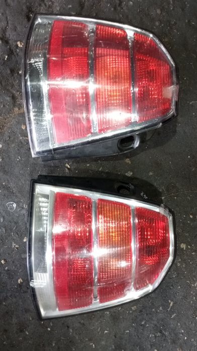 Stopuri stânga, dreapta Opel Zafira B