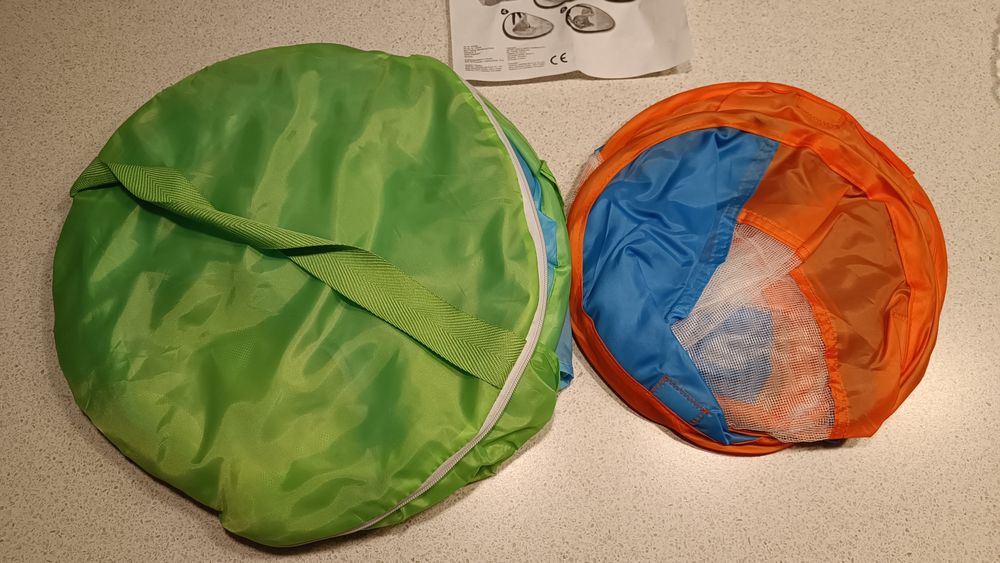 Casuta pliabila cu bile pentru copii