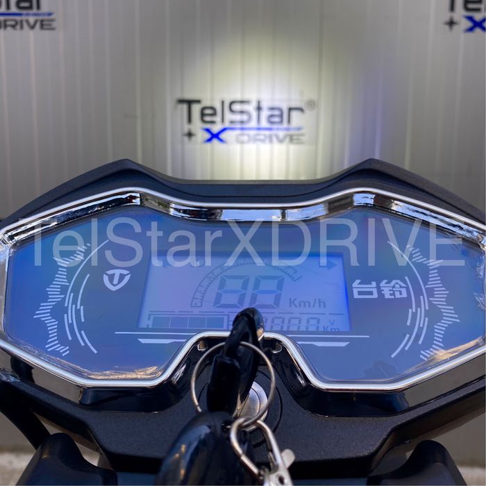 Карго електрическа триколка със соларен фургон Т-500 и сертификат