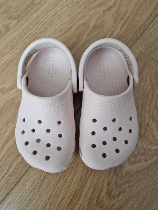 Crocs размер 24-25, цвят праскова
