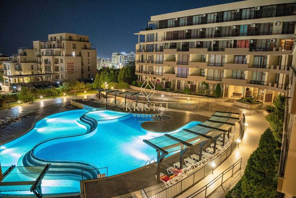 Продава се Двустаен апартамент в Свети Влас - 90 кв.м за 1367 €/кв.м - Снимка #12