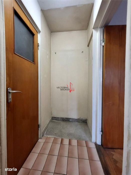 H-4 Camere  Fix Langa Metrou, Scoala Si Parc