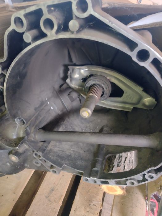 Ръчна скоростна кутия