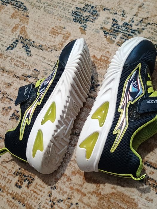 Adidași Geox cu lumini