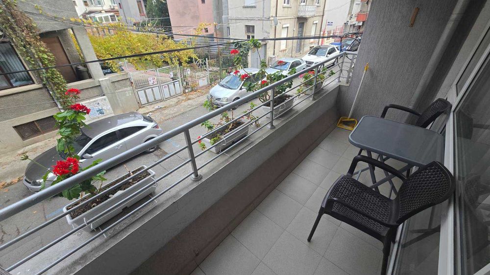 Център двустаен апартамент обзаведен