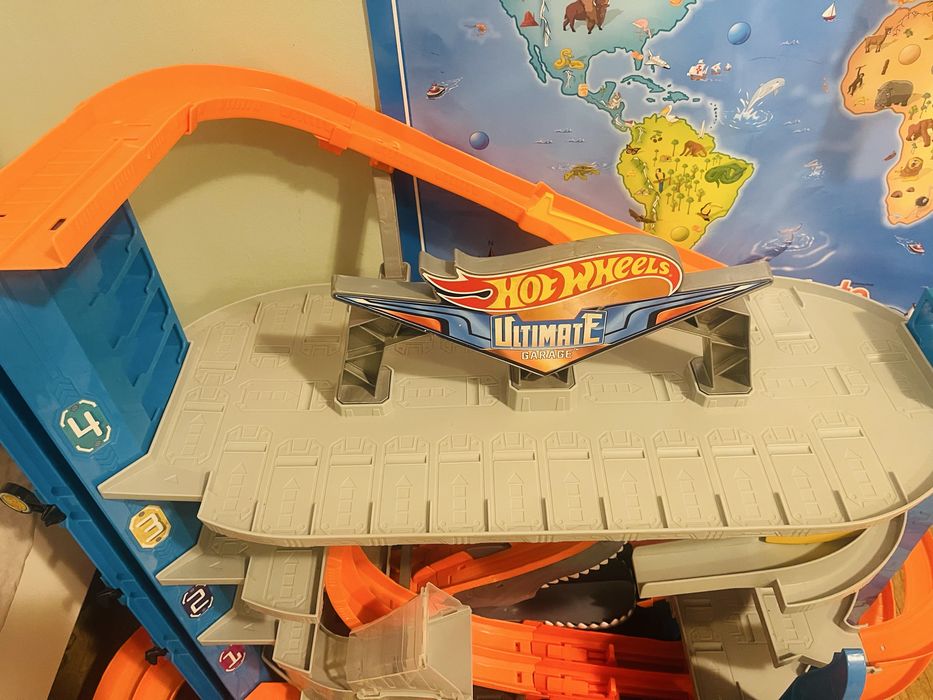 Parcare hot wheels rechin