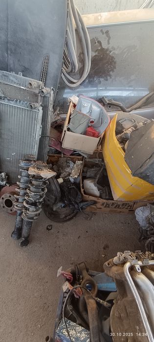 Продам запчасти Ауди с4 а6