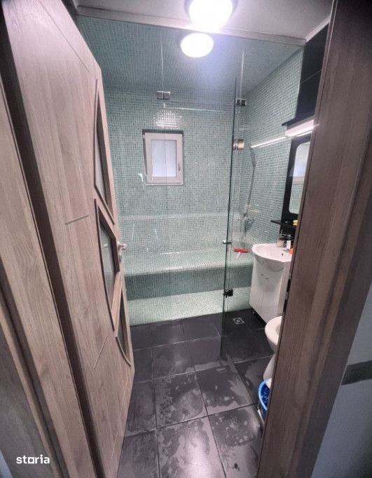 Casa de lux, mobilata complet, in imobil tip triplex, Floresti, Teilor