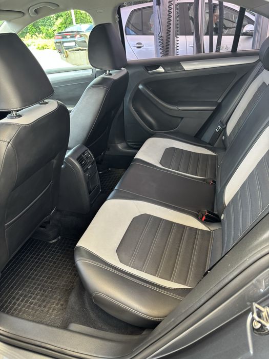Vw jetta unic proprietar in Ro de 8 ani