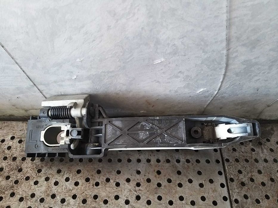 Maner usa stanga spate nissan qashqai j10 80611eb30b