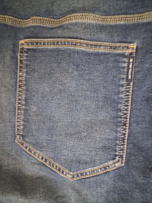 Vand  Pantaloni scurti de Blugi Tom Tailor  Josh Shorts marime W 36  L Barbati