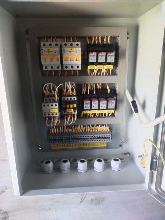 Шкаф дня теплового насос и компрессор