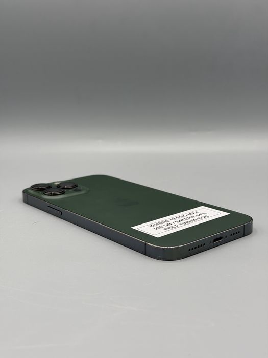 iPhone 13 Pro Max / 256 GB / Baterie 94% / Verde / Garantie un an / Stare buna