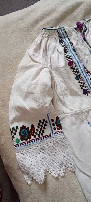 camasa traditionala de CARBUNARI