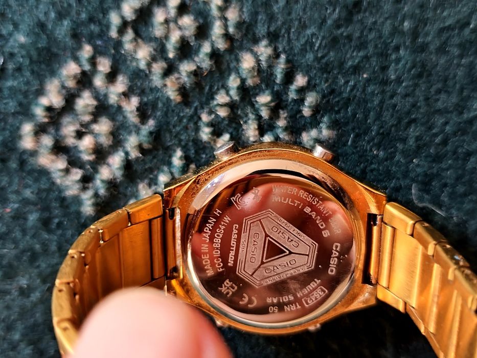 Casio soati yangi