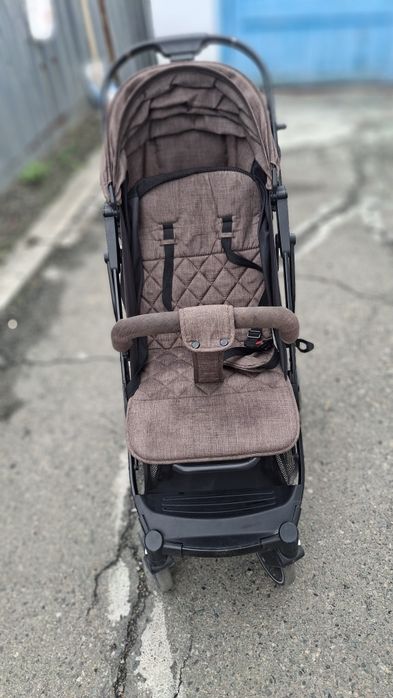 Коляска прогулочная