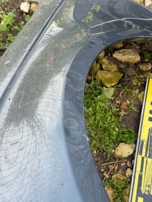 Пределн ляв калник Audi A4 face B 8.5 ном 260