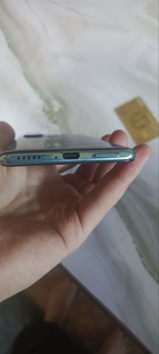 Обменяю pocof3 12/128