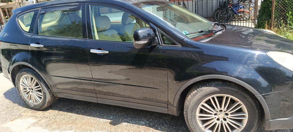 Subaru Tribeka B9 +още един двигател