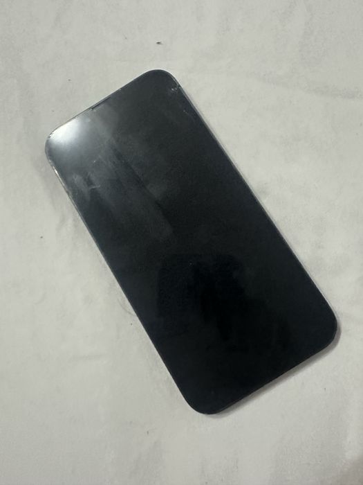 Продам срочно iPhone 13 Pro и 14 про