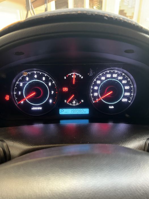 Qora Captiva 3/4 qilingan 2013 holati ideal