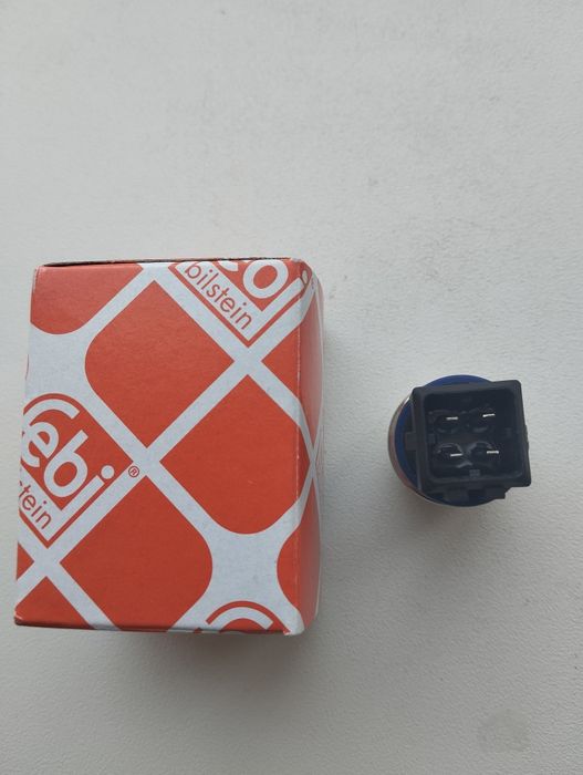 Датчик температуры Ауди,Пассат