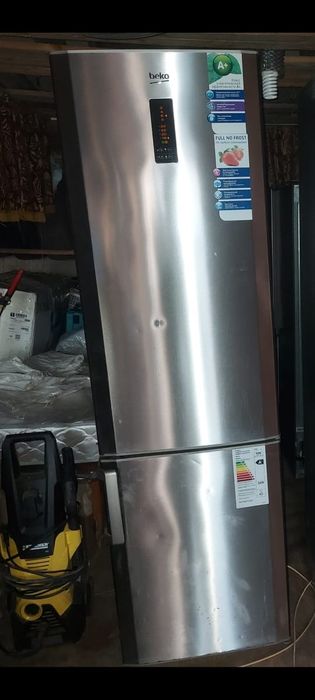 Продам холодильник Beko