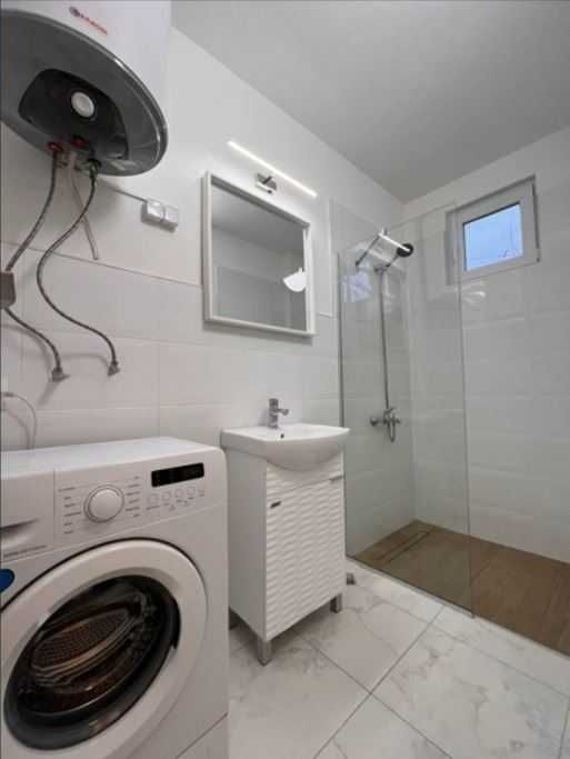 Дава се под наем Тристаен апартамент в София, Лозенец - 65 кв.м за 996.03 € - Снимка #7