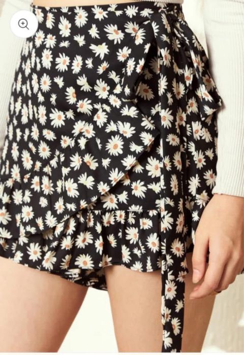 Пола-панталонки размер С-М нови