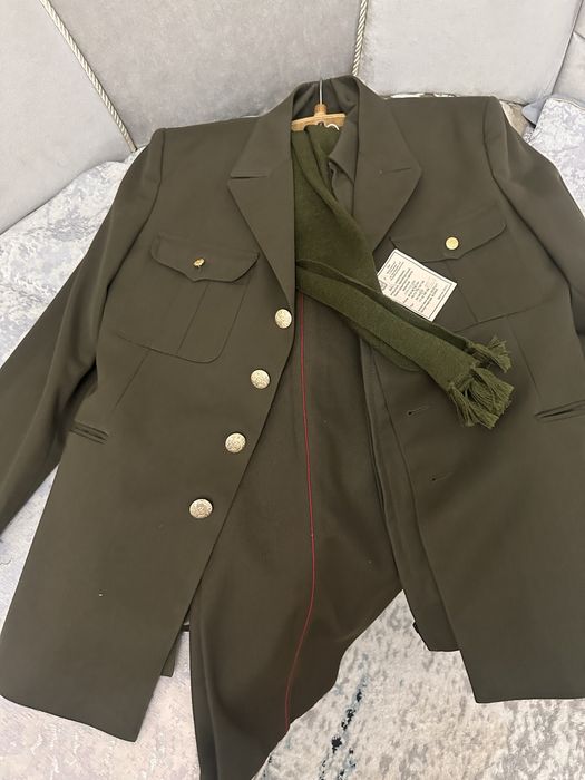 Продается китель мужской.