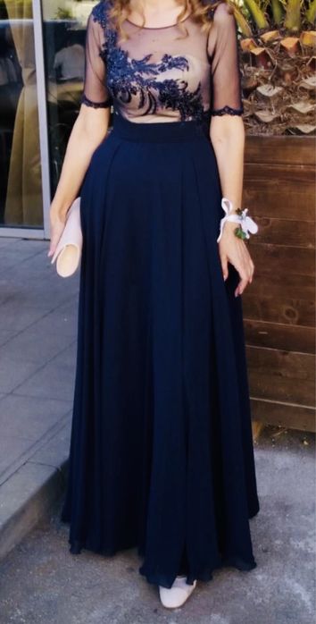 Продавам официална рокля