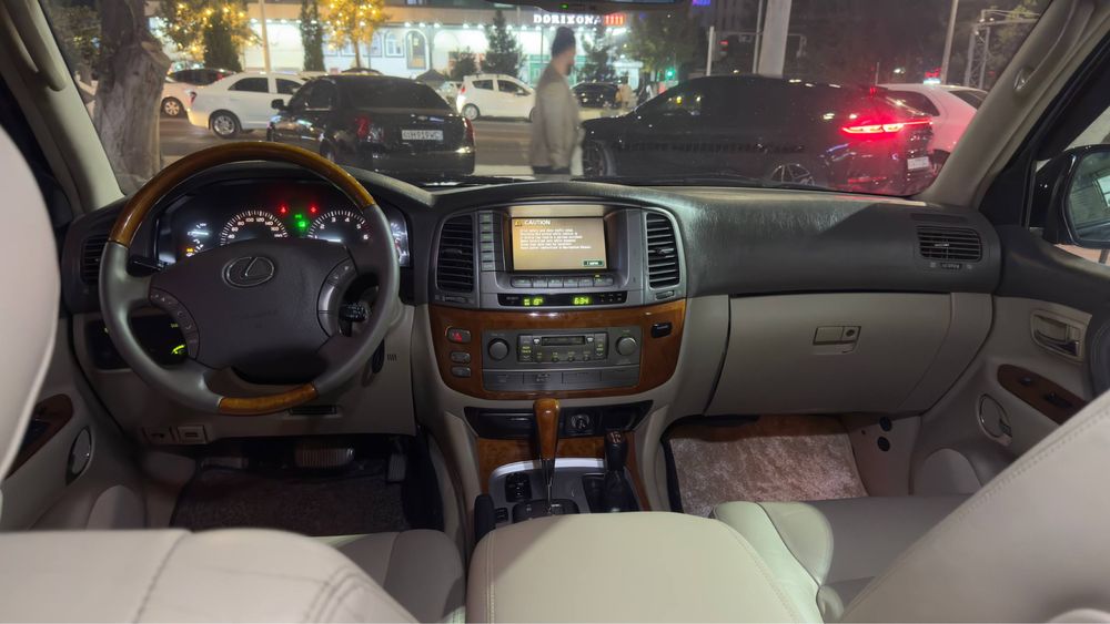 Lexus LX470 V8 Sotiladi