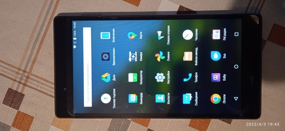 Продавам таблет Lenovo TB-7504X