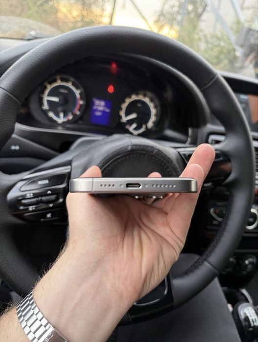 iPhone 15 pro max,Айфон 15 про макс в идеальном состоянии