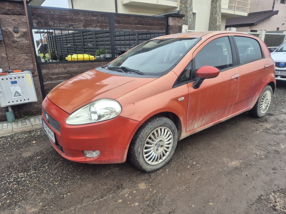 Fiat grande punto 1.4 benzina 100.000 km reali proprietar din 2011