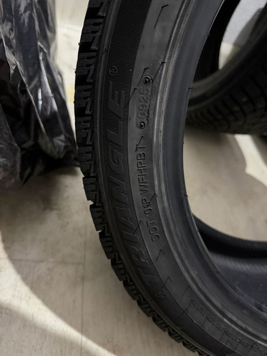 Продам шины R18 235/45