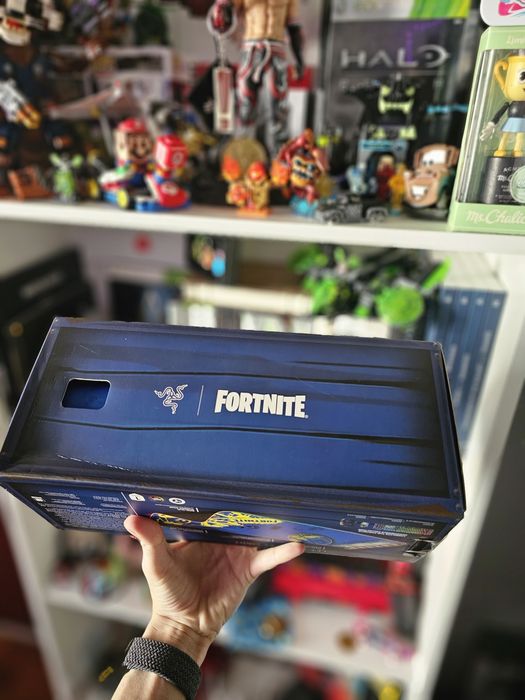 Mouse pad razer goliathus extended chroma fortnite edition nou - sigil