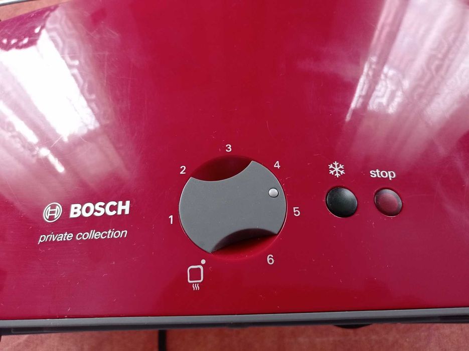 Дизайнерски Червен ТОСТЕР Bosch Red TAT-6004/01