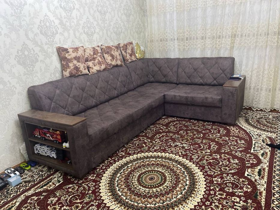 Диван уголок в хорошем состоянии