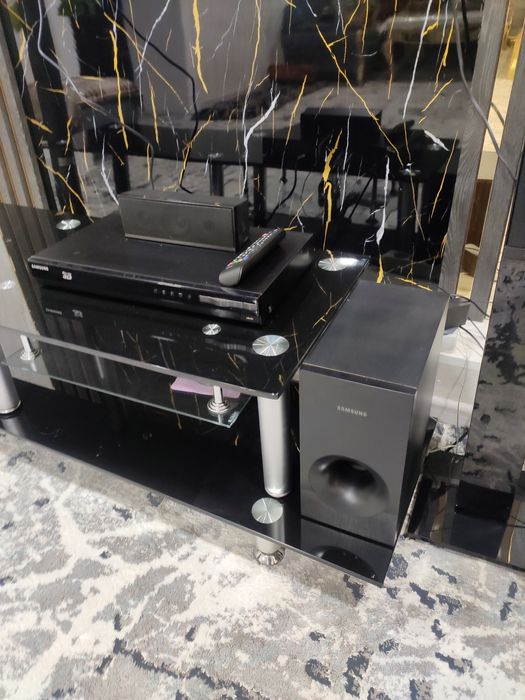 Домашний кинотеатр сотилади.  SAMSUNG  холати идеал . Нархи 350 доллар