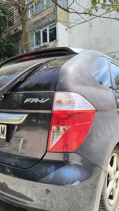 Honda FRV 2006 бензин