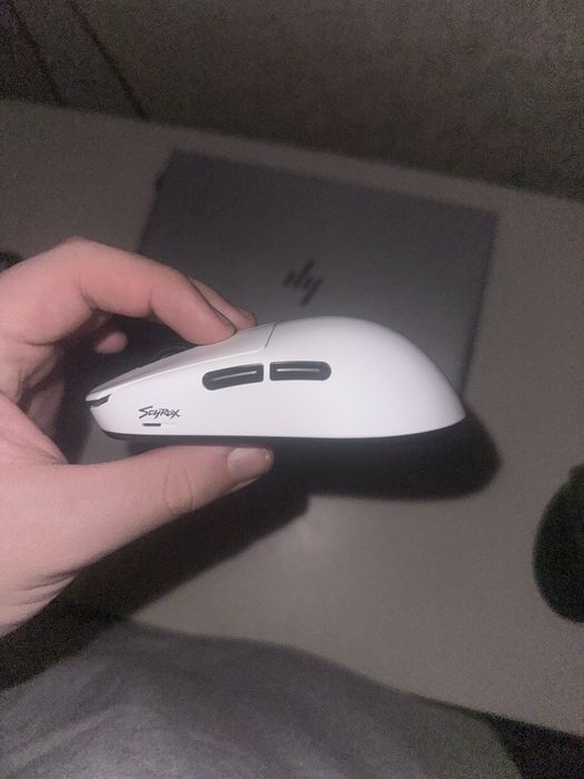 Продаю scyrox v8