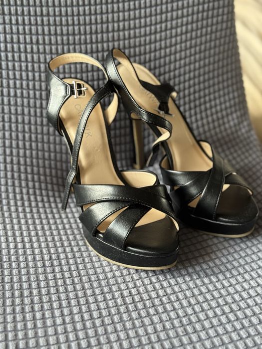 Кожени обувки на ток ZARA 36, 37 размер