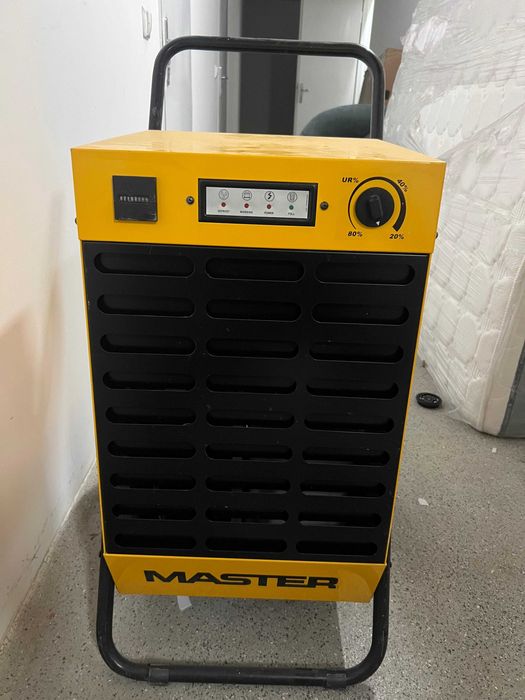 Осушитель воздуха Master DH 62
