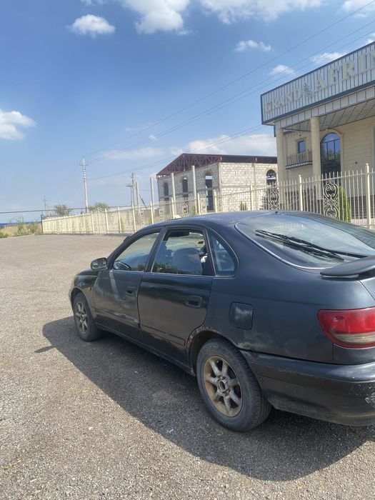 Toyota Carina E