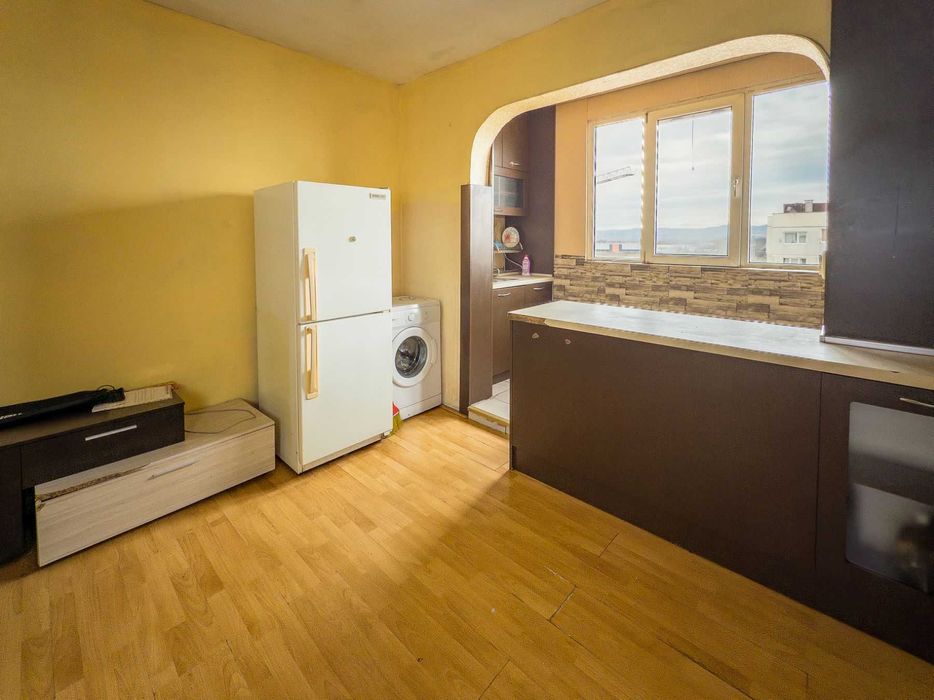 Двустаен апартамент в Обеля 2